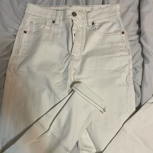 off-white american eagle mom jeans (nwot)